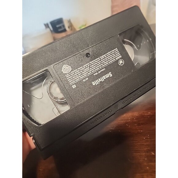 Smallville: Pilot Warner Bros Release Superman Rare TESTED (VHS 2002) HTF - Picture 10 of 13